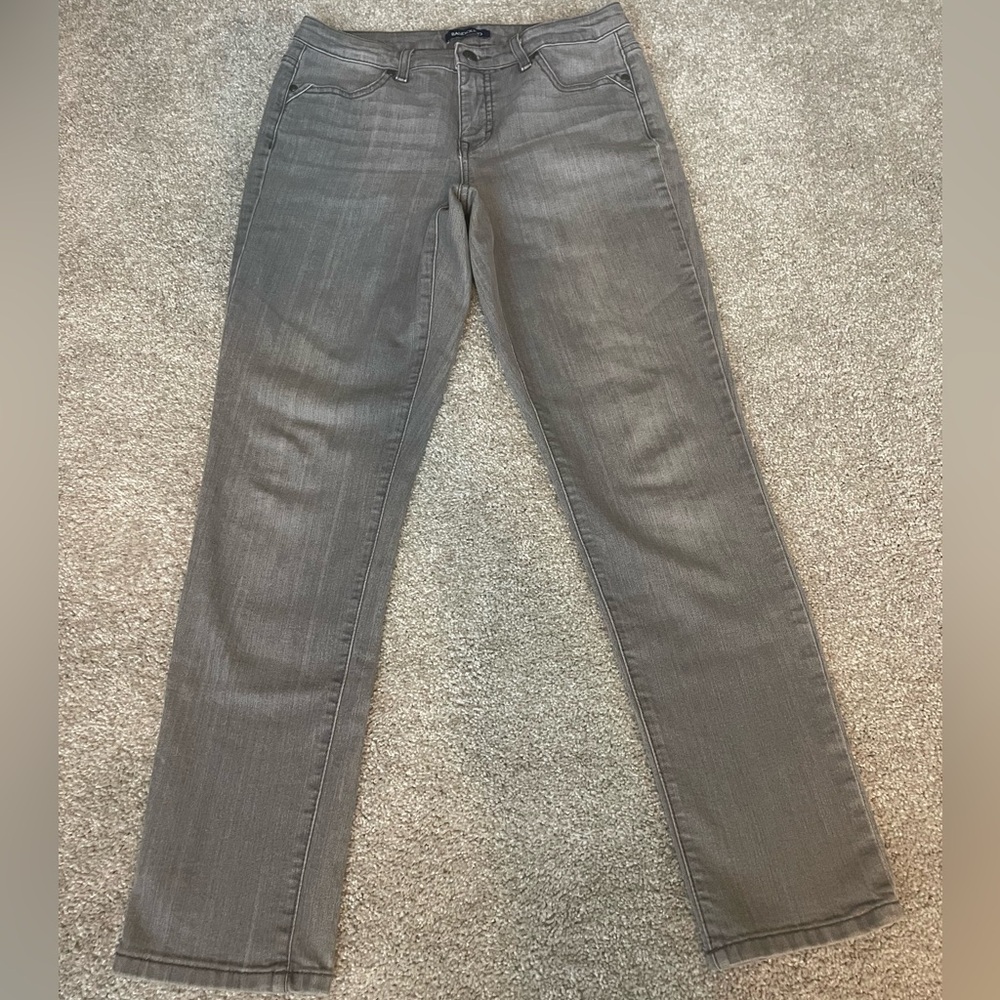 Bandolino Boyfriend Cut/Gray Wash Jeans